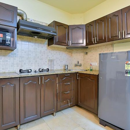 Studio Serviced Apartments Near Fortis Hospital グルガウン エクステリア 写真