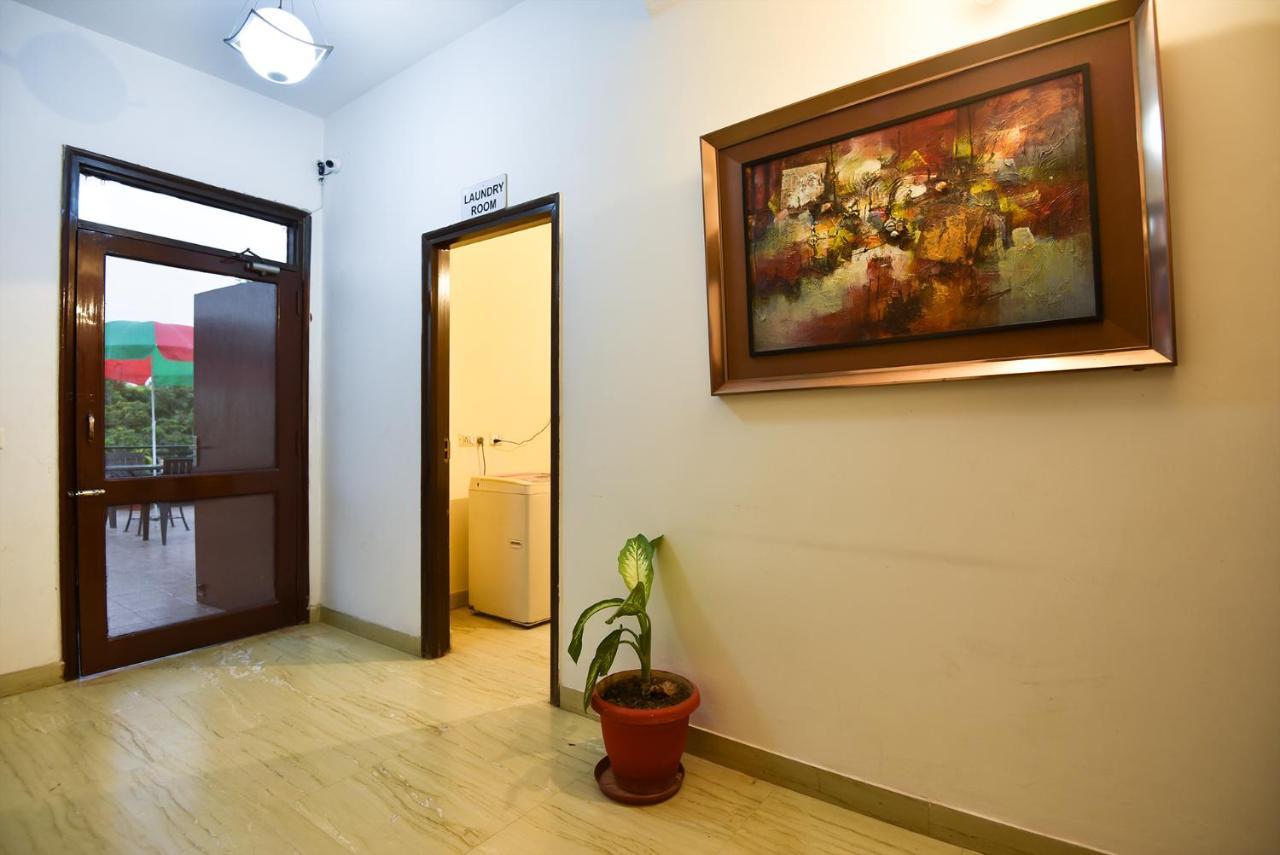 Studio Serviced Apartments Near Fortis Hospital グルガウン エクステリア 写真