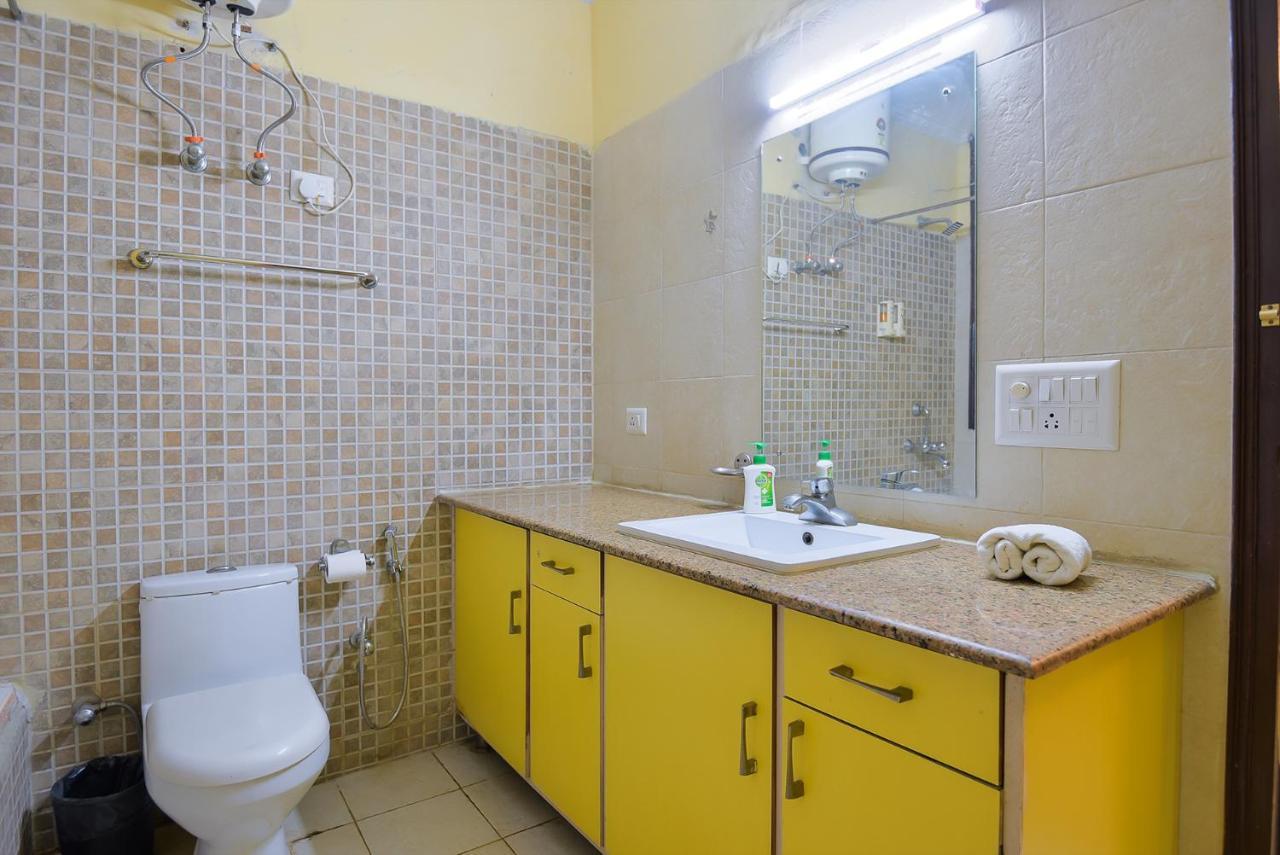 Studio Serviced Apartments Near Fortis Hospital グルガウン エクステリア 写真