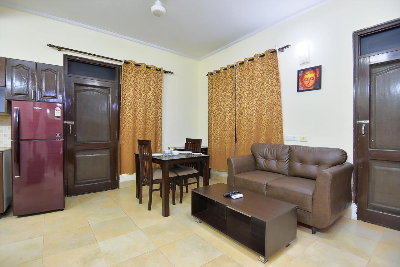 Studio Serviced Apartments Near Fortis Hospital グルガウン エクステリア 写真